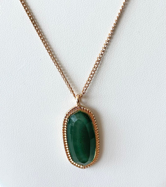 Drop Pendent with Emerald Color Stone